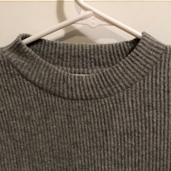 Volcom long sleeve! - Picture 4 of 4